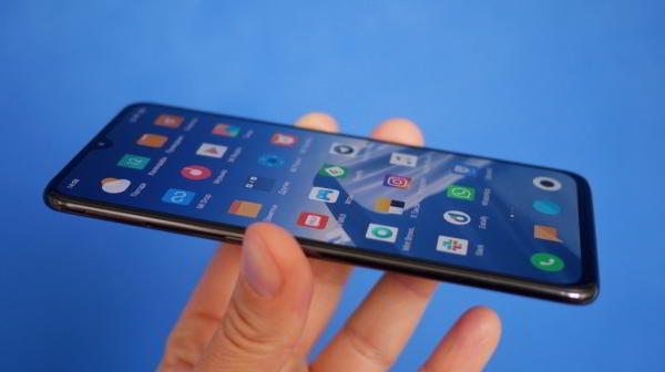 Обзор смартфона Xiaomi Mi 9: детали имеют значение