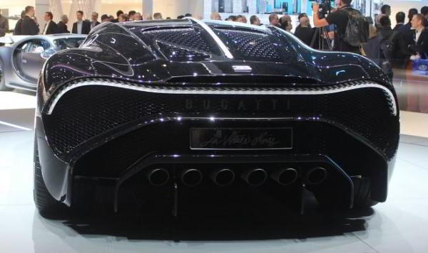 Новая La Voiture Noire от Bugatti стала самым дорогим автомобилем в мире