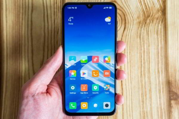 Обзор Xiaomi Mi 9 SE - компактный и немного упрощенный флагман