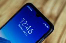 Обзор Xiaomi Mi 9 SE - компактный и немного упрощенный флагман