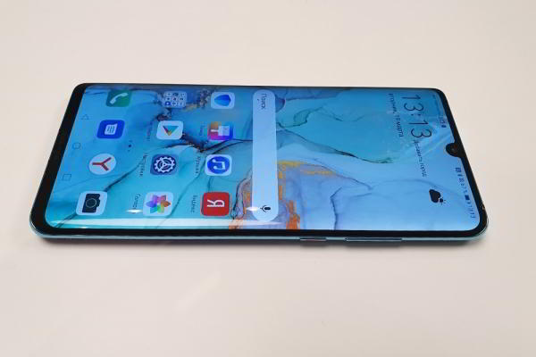 Первый взгляд на Huawei P30 и P30 Pro: какими получились новые флагманы китайской компании?