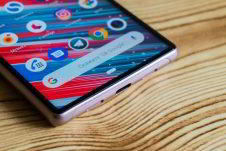 Обзор Sony Xperia 10 - самобытный среднебюджетник с экраном 21:9