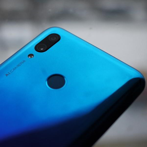 Обзор смартфона Huawei P smart 2019: бюджетник на все руки
