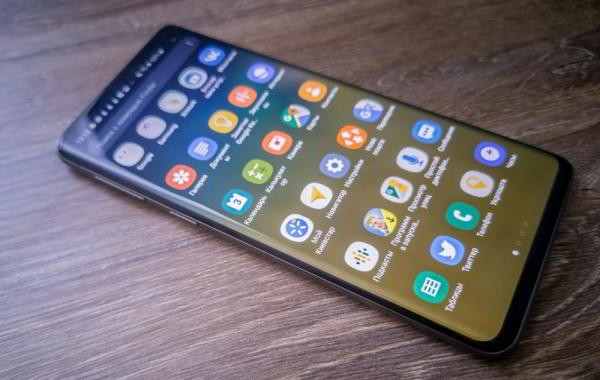 Обзор Samsung Galaxy S10 - юбилейный флагман