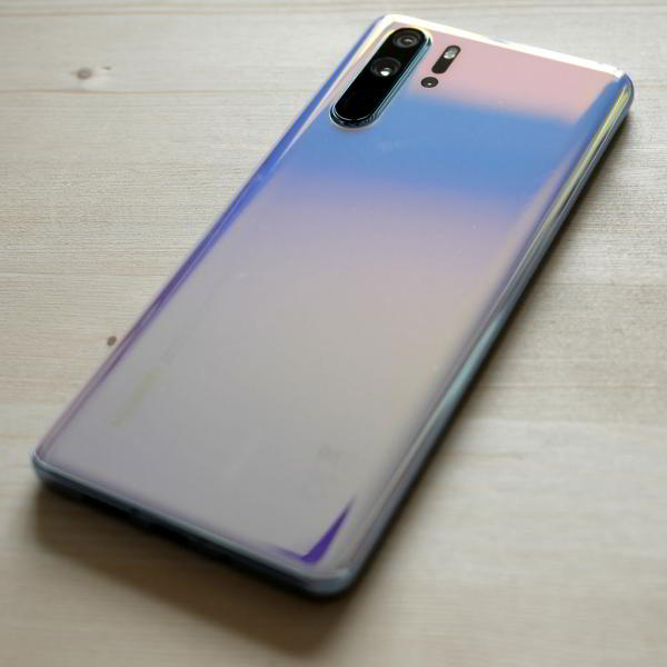 Обзор смартфона Huawei P30 Pro: чемпион по зрению