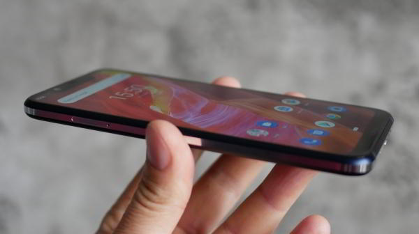 Обзор смартфона Nokia 8.1: нефлагман с оттенками флагмана