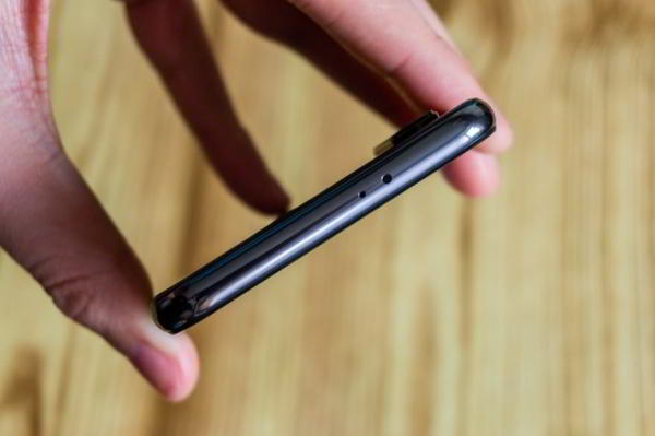 Обзор Xiaomi Mi 9 SE - компактный и немного упрощенный флагман