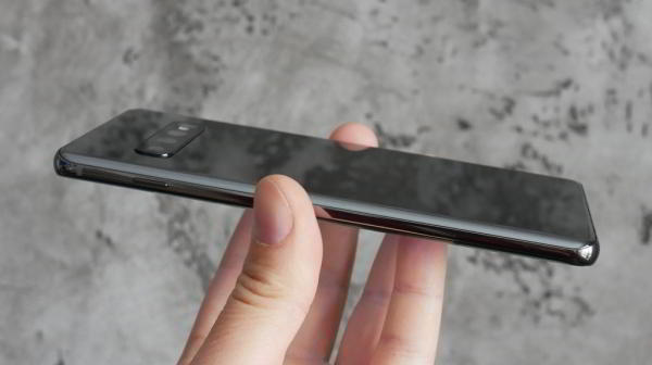 Обзор смартфона Samsung Galaxy S10+: новая планка для флагманов