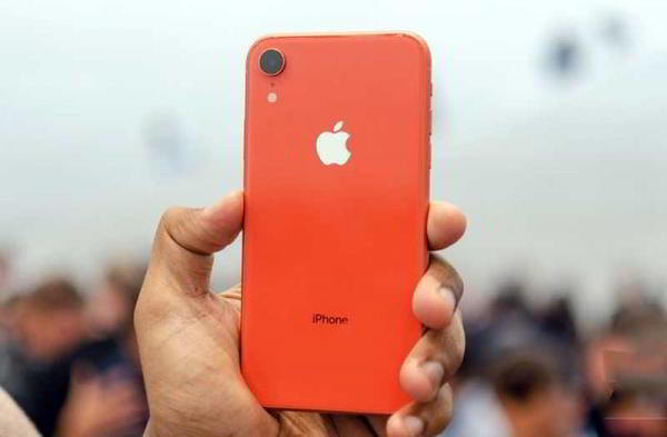 Взгляд на новые телефоны Apple: iPhone XS, XS Max и iPhone XR