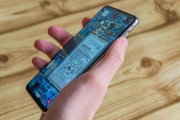 Обзор Samsung Galaxy S10e — лучший компактный флагман