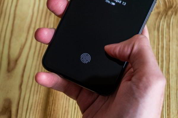 Обзор Xiaomi Mi 9 SE - компактный и немного упрощенный флагман