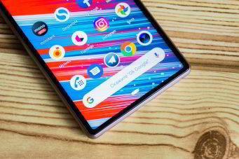 Обзор Sony Xperia 10 - самобытный среднебюджетник с экраном 21:9