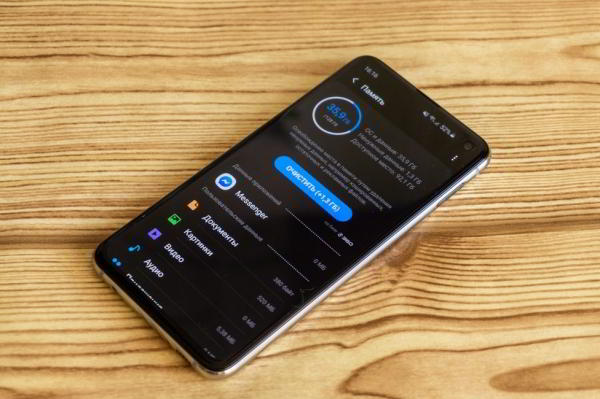 Обзор Samsung Galaxy S10e — лучший компактный флагман