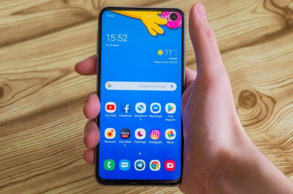 Обзор Samsung Galaxy S10e — лучший компактный флагман