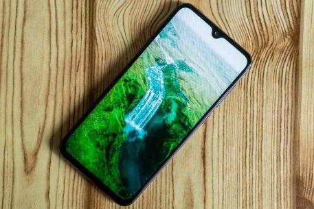 Обзор Xiaomi Mi 9 SE - компактный и немного упрощенный флагман