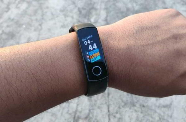 Обзор Honor Band 4: кому нужен Fitibit если есть Honor