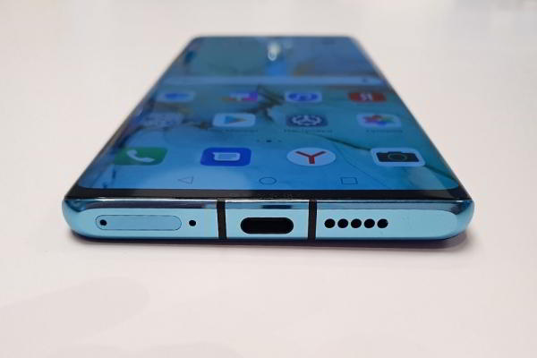 Первый взгляд на Huawei P30 и P30 Pro: какими получились новые флагманы китайской компании?