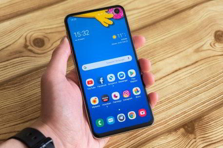 Обзор Samsung Galaxy S10e — лучший компактный флагман