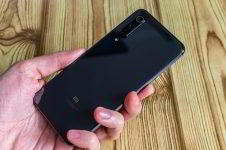 Обзор Xiaomi Mi 9 SE - компактный и немного упрощенный флагман