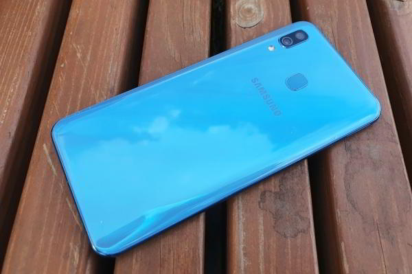 Обзор Galaxy A30: достойный конкурент недорогим смартфонам Xiaomi и Honor