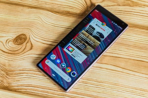 Обзор Sony Xperia 10 - самобытный среднебюджетник с экраном 21:9