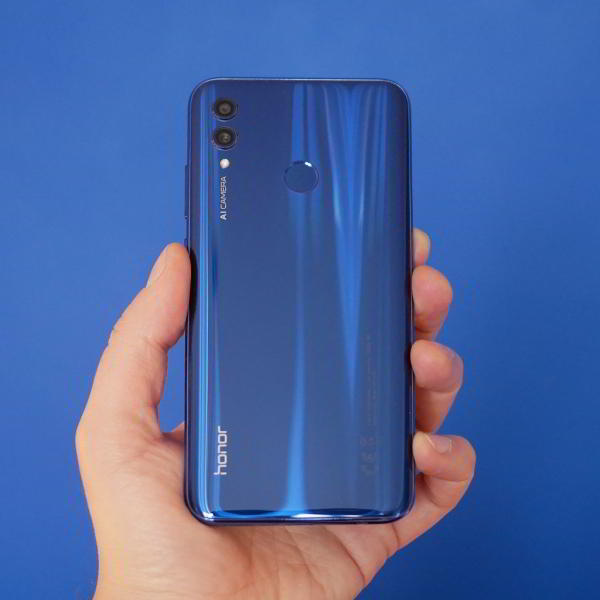 Обзор смартфона Huawei Honor 10 Lite: кандидат в преемники Обзор смартфона Huawei Honor 10 Lite: кандидат в преемники