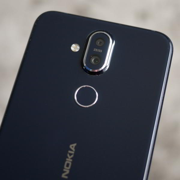 Обзор смартфона Nokia 8.1: нефлагман с оттенками флагмана