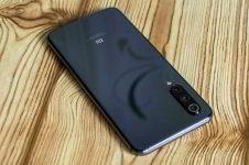Обзор Xiaomi Mi 9 SE - компактный и немного упрощенный флагман