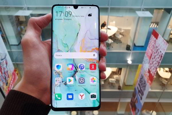 Первый взгляд на Huawei P30 и P30 Pro: какими получились новые флагманы китайской компании?