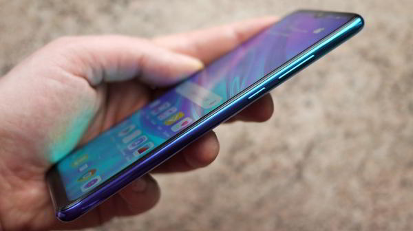 Обзор смартфона Huawei P smart 2019: бюджетник на все руки