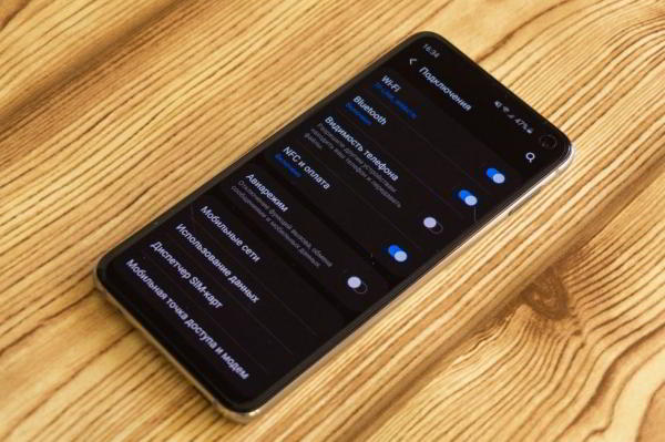 Обзор Samsung Galaxy S10e — лучший компактный флагман