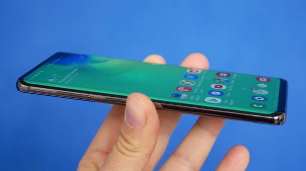Обзор смартфона Samsung Galaxy S10+: новая планка для флагманов
