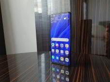 Обзор Samsung Galaxy S10 - юбилейный флагман