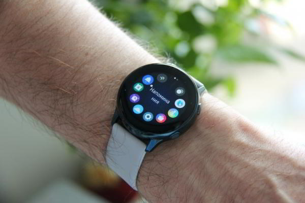 Обзор Samsung Galaxy Watch Active: универсальный солдат