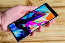 Обзор Sony Xperia 10 - самобытный среднебюджетник с экраном 21:9