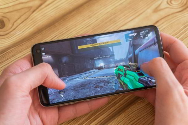 Обзор Samsung Galaxy S10e — лучший компактный флагман