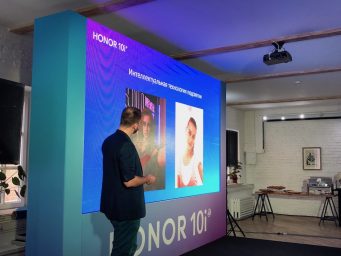 Новый смартфон Honor 10i представлен в России