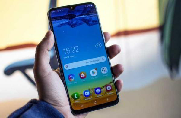 Обзор Samsung Galaxy M20: угроза смартфонам Xiaomi и Huawei