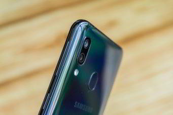 Обзор Samsung Galaxy A40 — компактный средний класс
