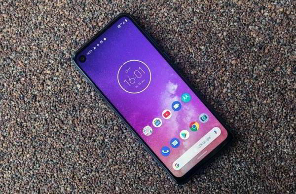 Обзор Motorola One Vision: недорогой телефон с чистым Android