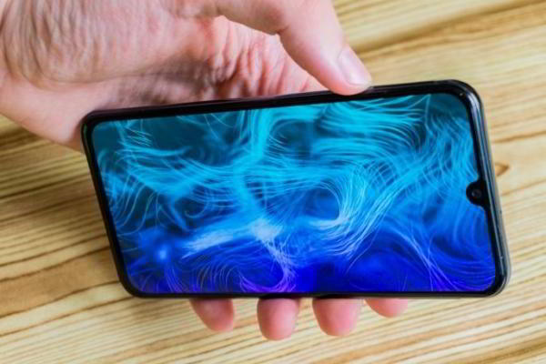 Обзор Samsung Galaxy A40 — компактный средний класс