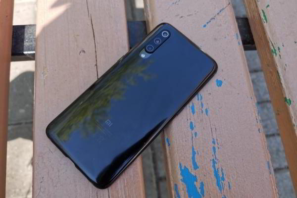 Обзор Xiaomi Mi 9: недорогой флагман