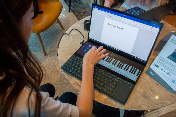 Ноутбук Asus ZenBook Pro Duo оснастили двумя 4K-экранами