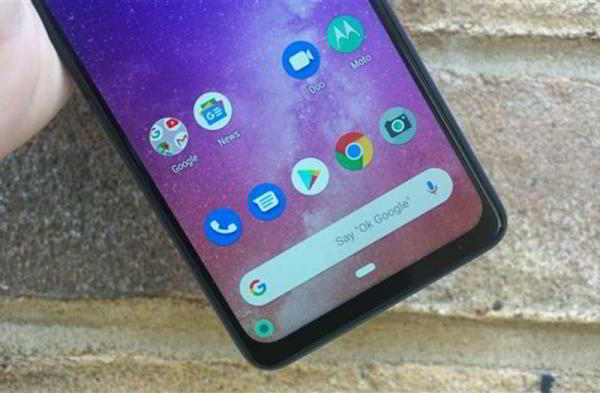 Обзор Motorola One Vision: недорогой телефон с чистым Android