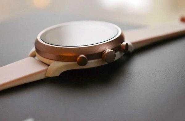 Обзор Fossil Sport стильных умных часов с новыми технологиями Обзор Fossil Sport стильных умных часов с новыми технологиями