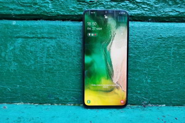 Обзор Samsung Galaxy A70: смартфон с огромным экраном и мощной батареей