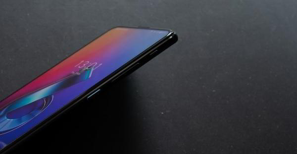 Компания ASUS представила флагманский смартфон ZenFone 6