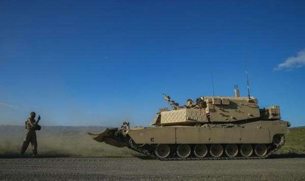 В США идут испытания беспилотной версии танка Abrams M1