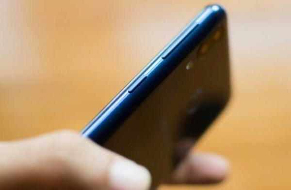 Обзор Samsung Galaxy M20: угроза смартфонам Xiaomi и Huawei