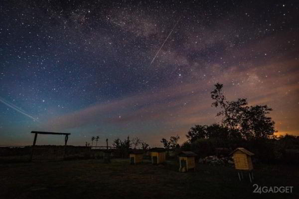 Интернет-спутники Илона Маска видны над Россией без телескопа (3 фото + видео) Интернет-спутники Илона Маска видны над Россией без телескопа (3 фото + видео)